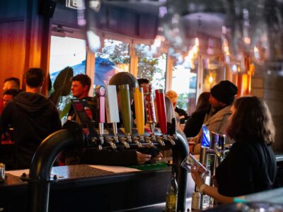 Morrell_0000_Bar 1.jpg